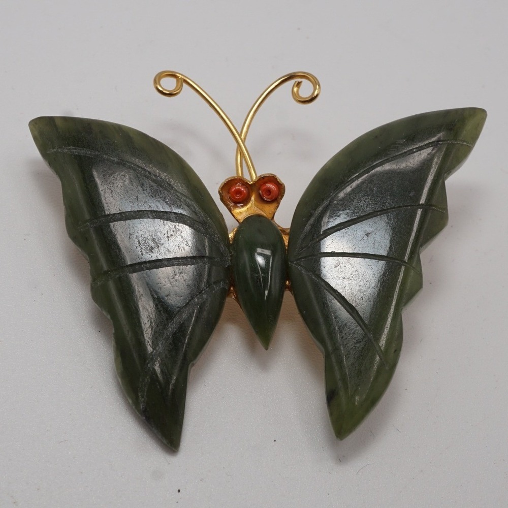 Vintage Hand Carved Green Jade Butterfly Brooch Gold Tone Red Coral Eyes Pin